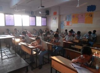 Std 10 students in exam without invigilator – 4.1.2020
